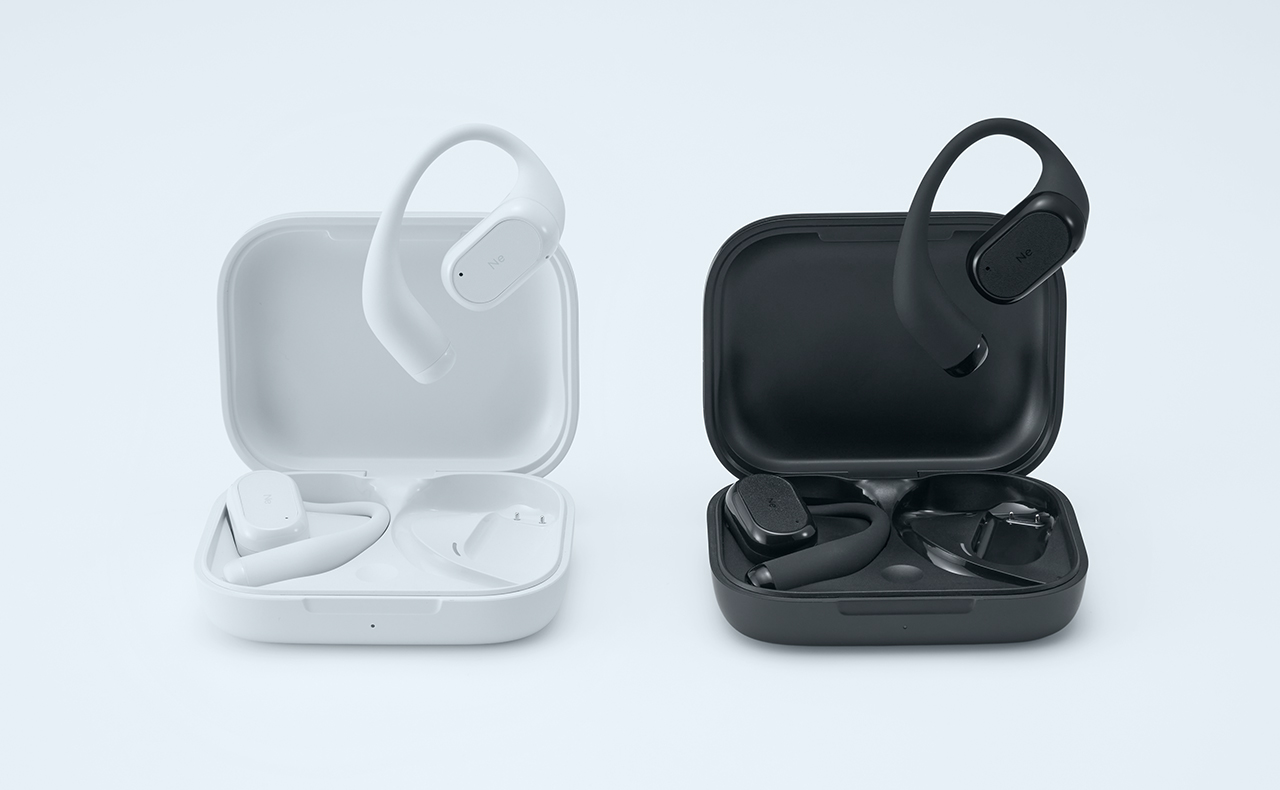 ブルーグレーとブラックの2色展開